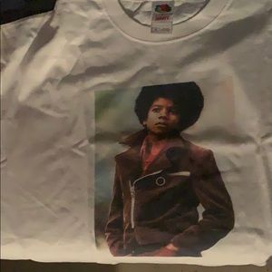 NWOT. Brand new T-shirt. MEN/woman